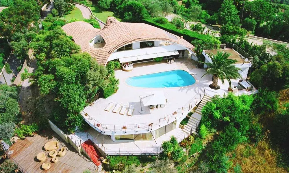 Aerial view of Villa Oxygène above Cannes