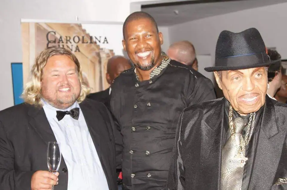 Joe Jackson and Mandla Mandela at Villa Oxygène